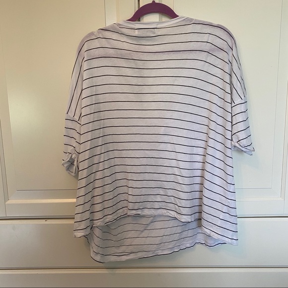 LIKE NEW WILDFOX SHIRT - Picture 7 of 7